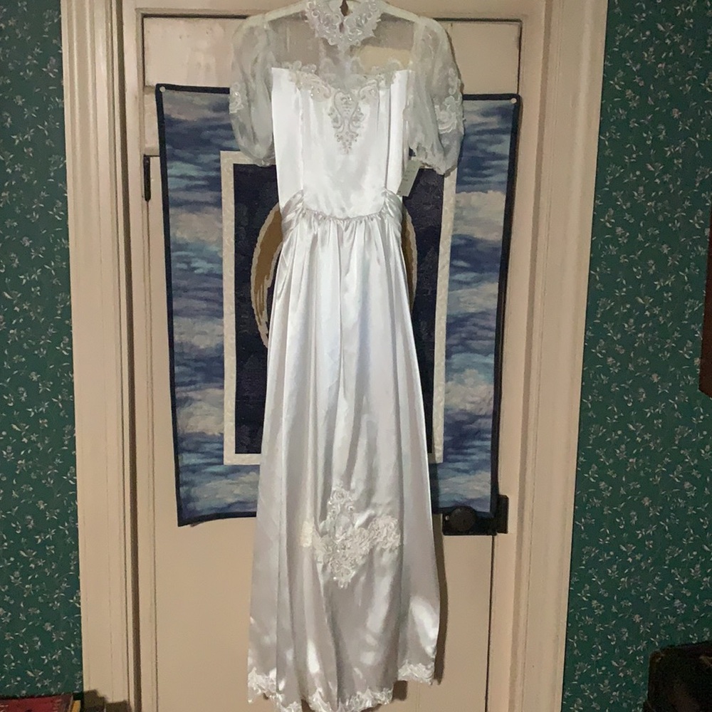 Sold: Wedding 2 White Satin flower girl dresses - Picture 8 of 8